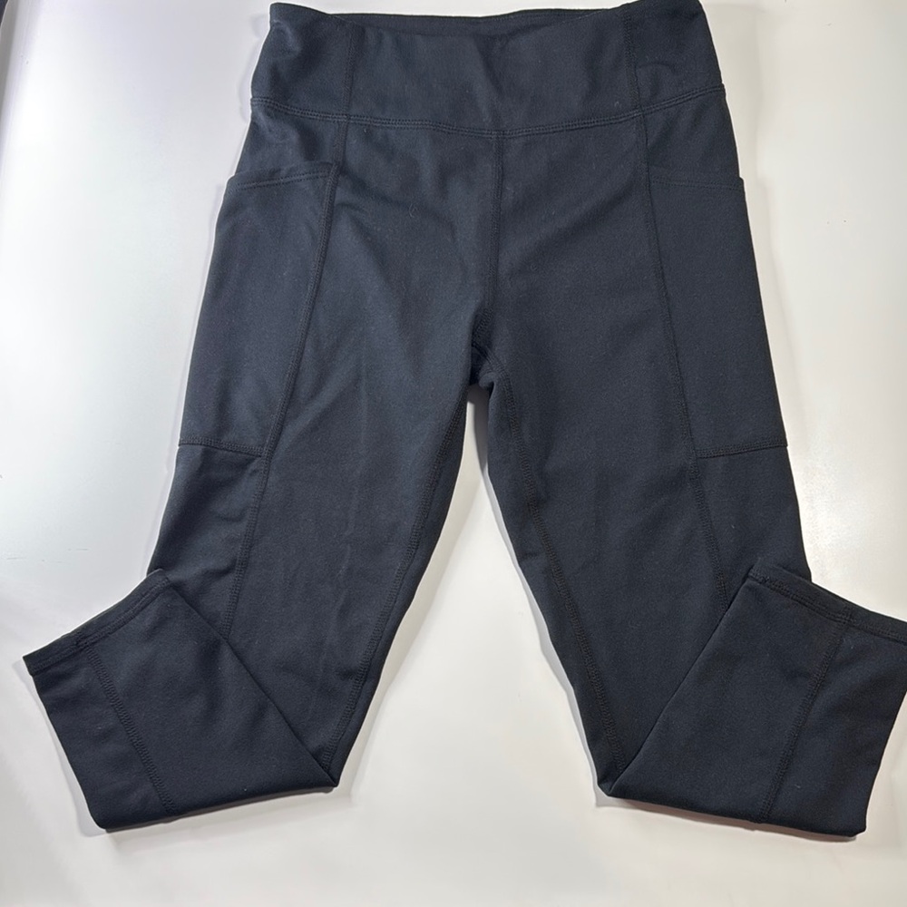Zella Girl Kids Black Leggings Capri Pockets Tights L 10/12